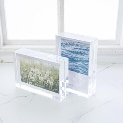 極厚アクリル ポストカードスタンド